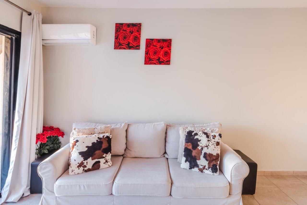 Alexis Apartments - Lovely 2-Bedroom With Swimming Pool Paphos Eksteriør billede